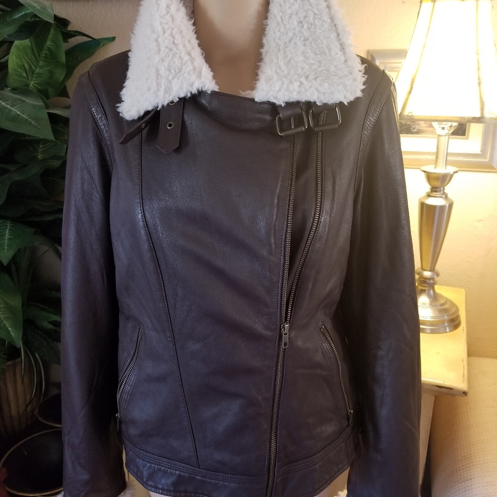 Classy Bomber Jacket - image 4